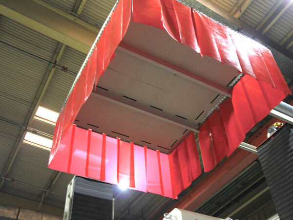 AirVent exhaust hood with extraction around the edges - Image 6